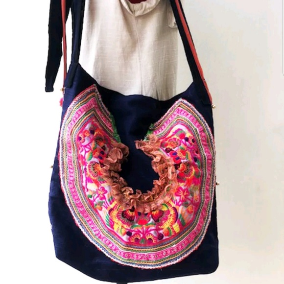 Hand Crafted Hmong Tribal Thai Vintage Ethnic Textile Slouchy Tote Handbag - Picture 4 of 11